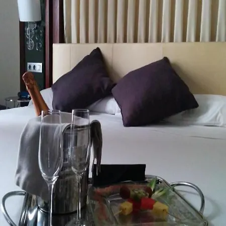 Hotel Eurostars Gran Via 5*
