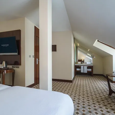 Eurostars Gran Via 5* Granada